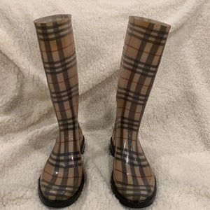 Vintage Burberry Rain Boots size 8